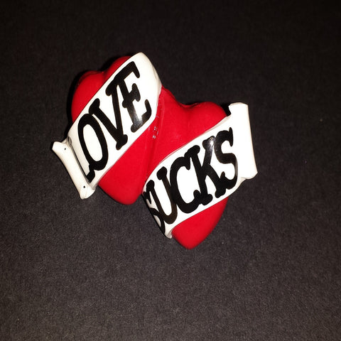 red love sucks bete noire ring