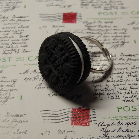 handmade mini oreo biscuit ring