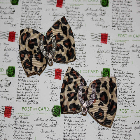horse shoe leopard print hair bows