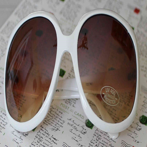 white blanche classic framed sunglasses